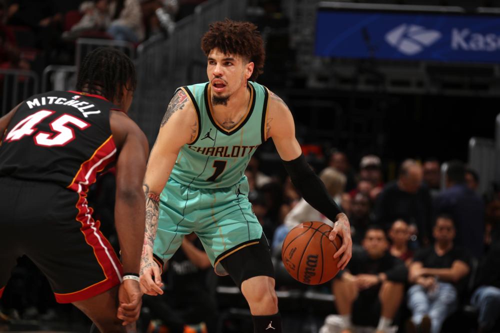 全场紧咬的 全场紧咬的